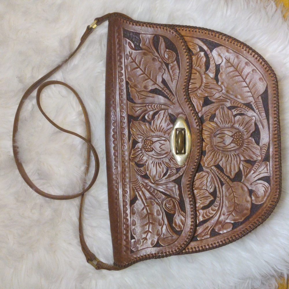 vintage tooled shoulder purse